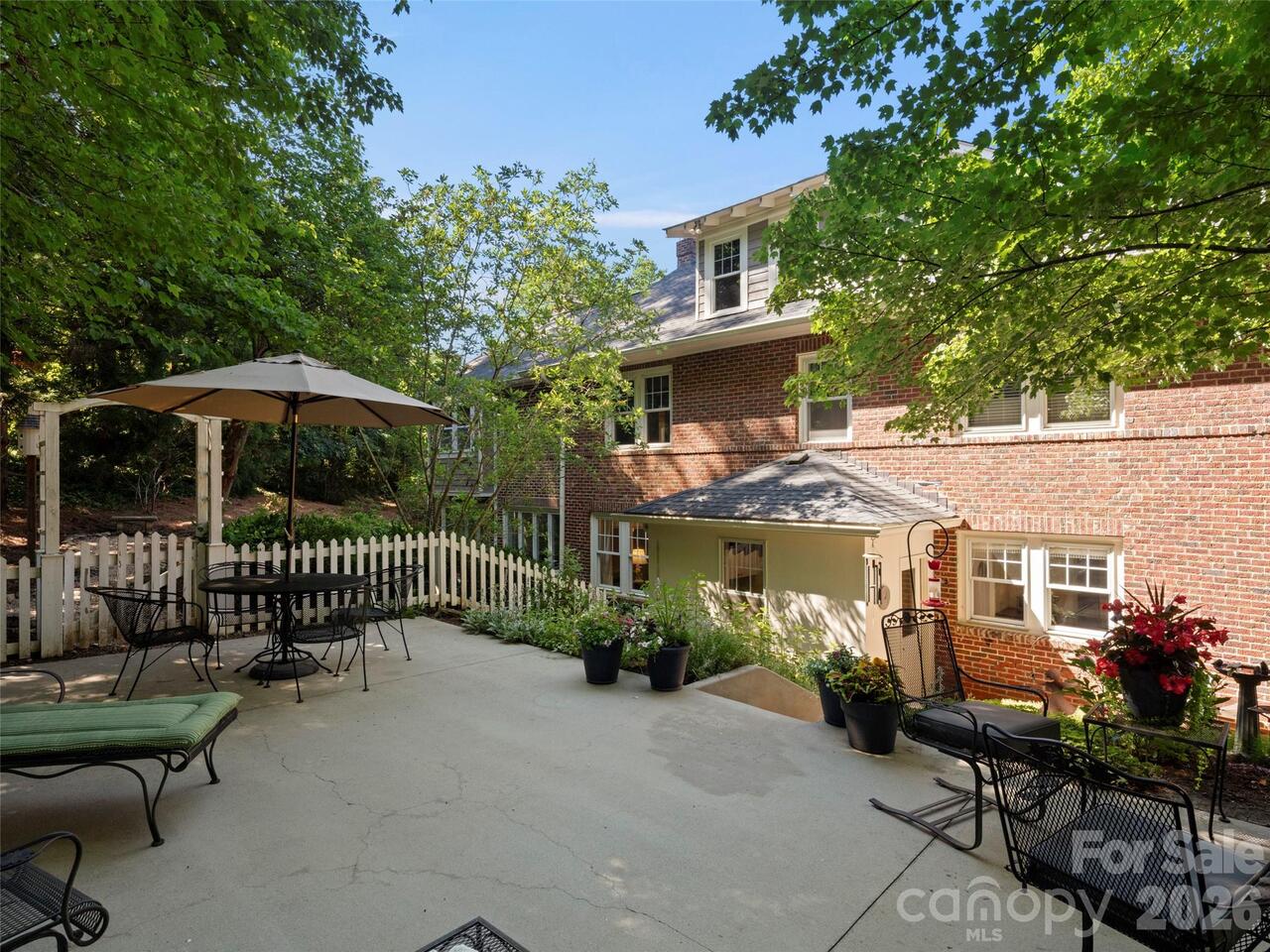 Listing Photo 25