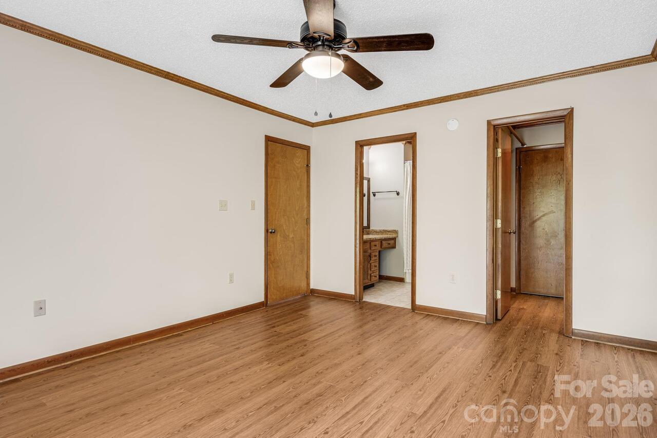 Listing Photo 29
