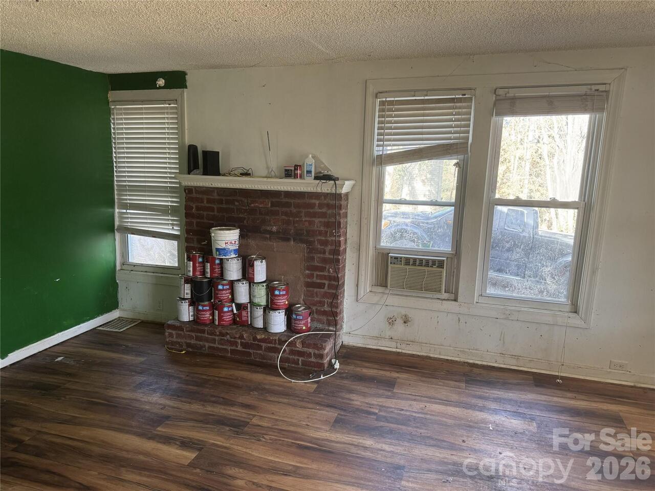 Listing Photo 7