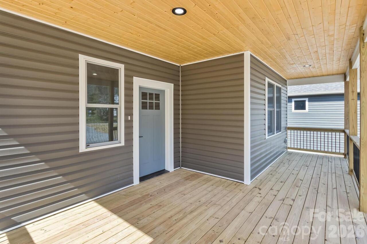 Listing Photo 15
