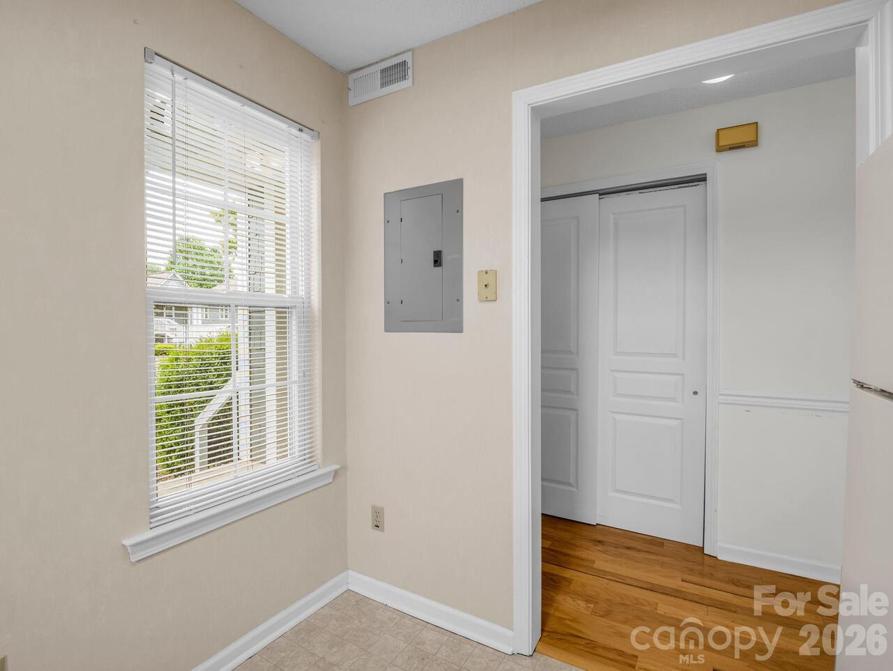 Listing Photo 28