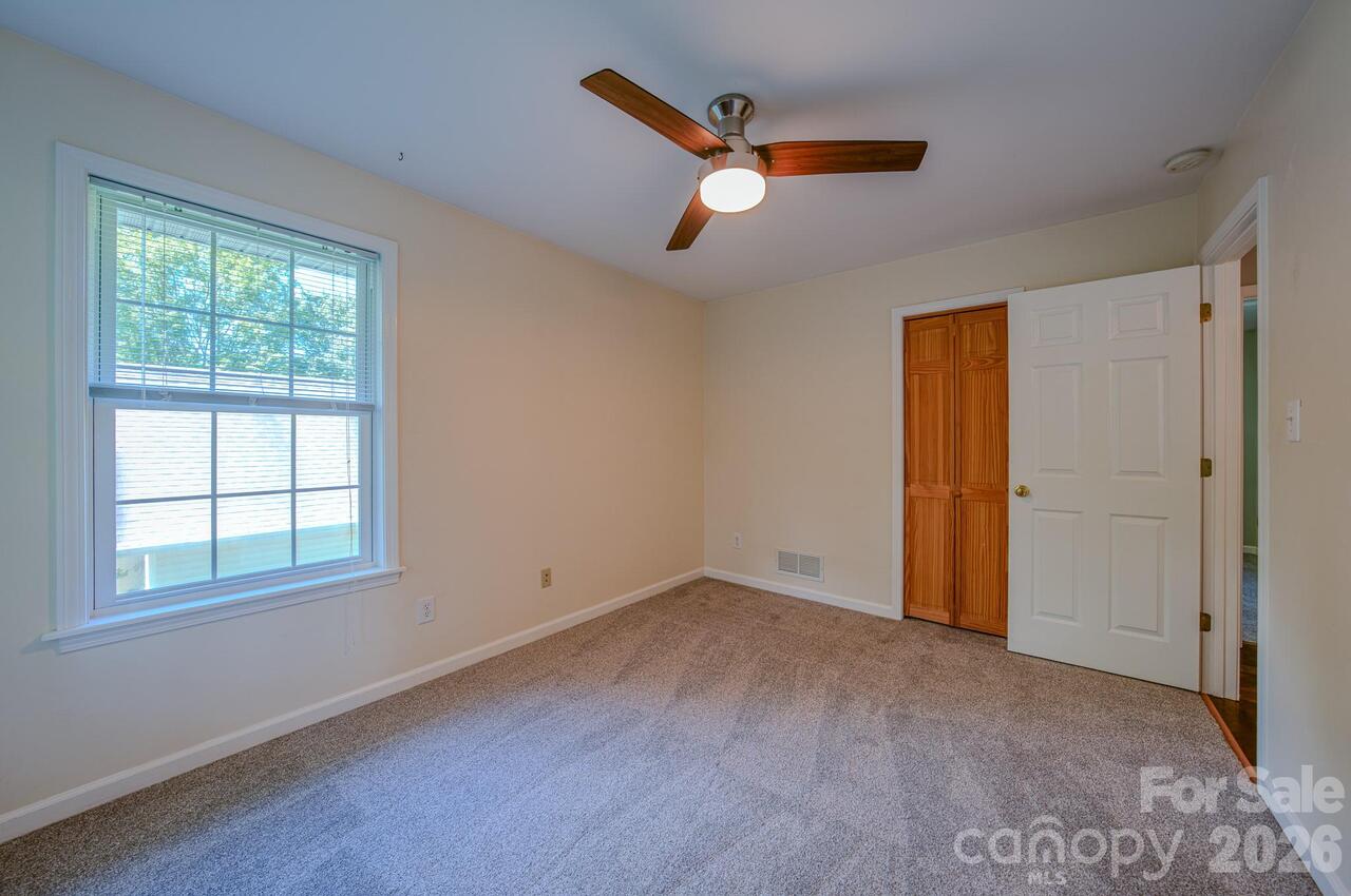 Listing Photo 26