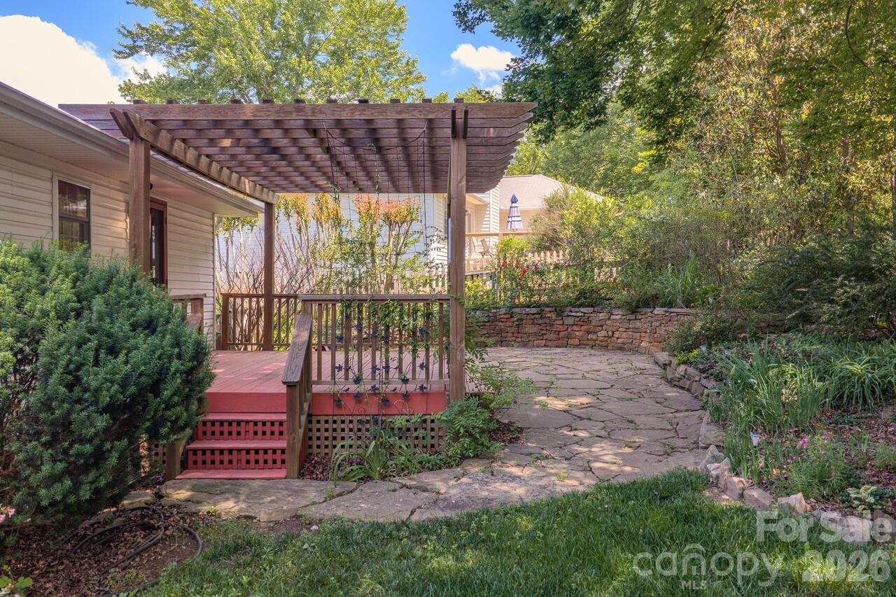 Listing Photo 36