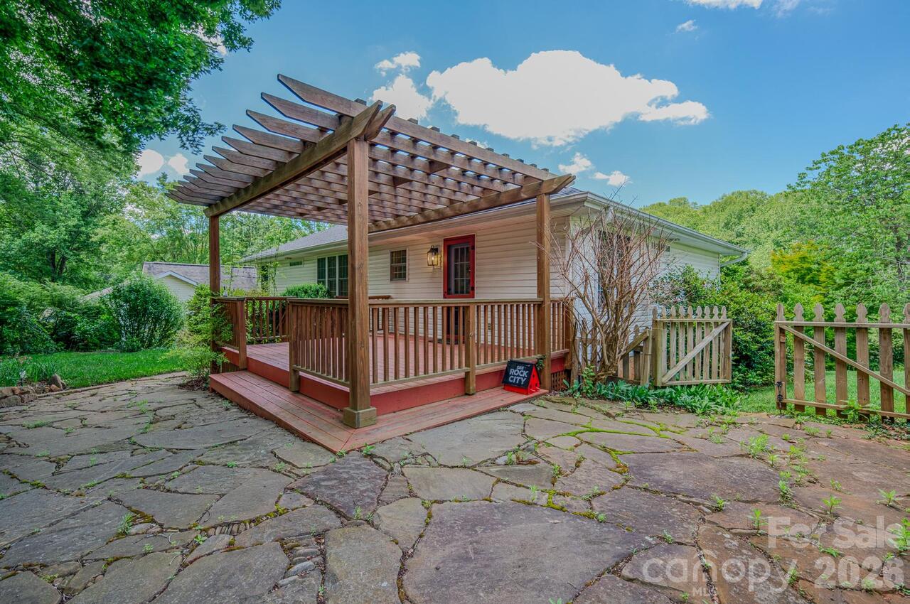 Listing Photo 37