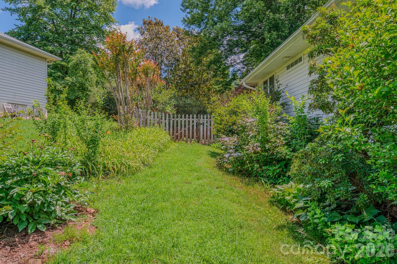 Listing Photo 42