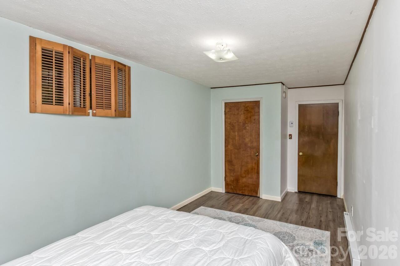 Listing Photo 23