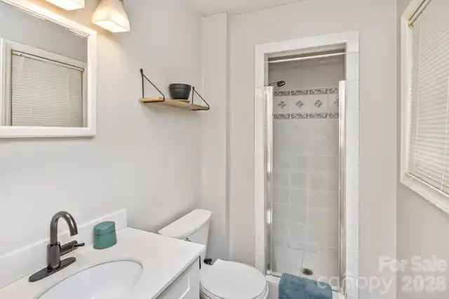 Listing Photo 16
