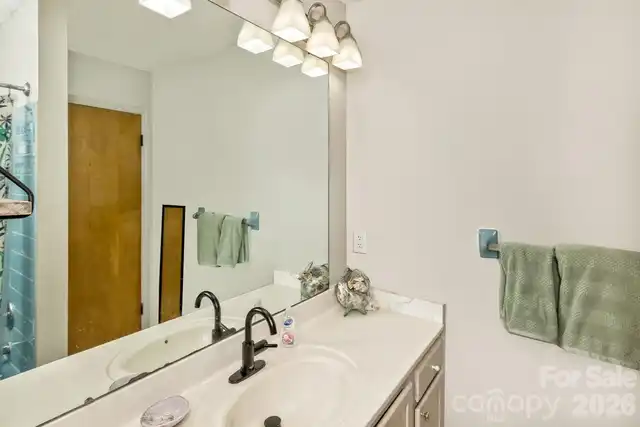 Listing Photo 22