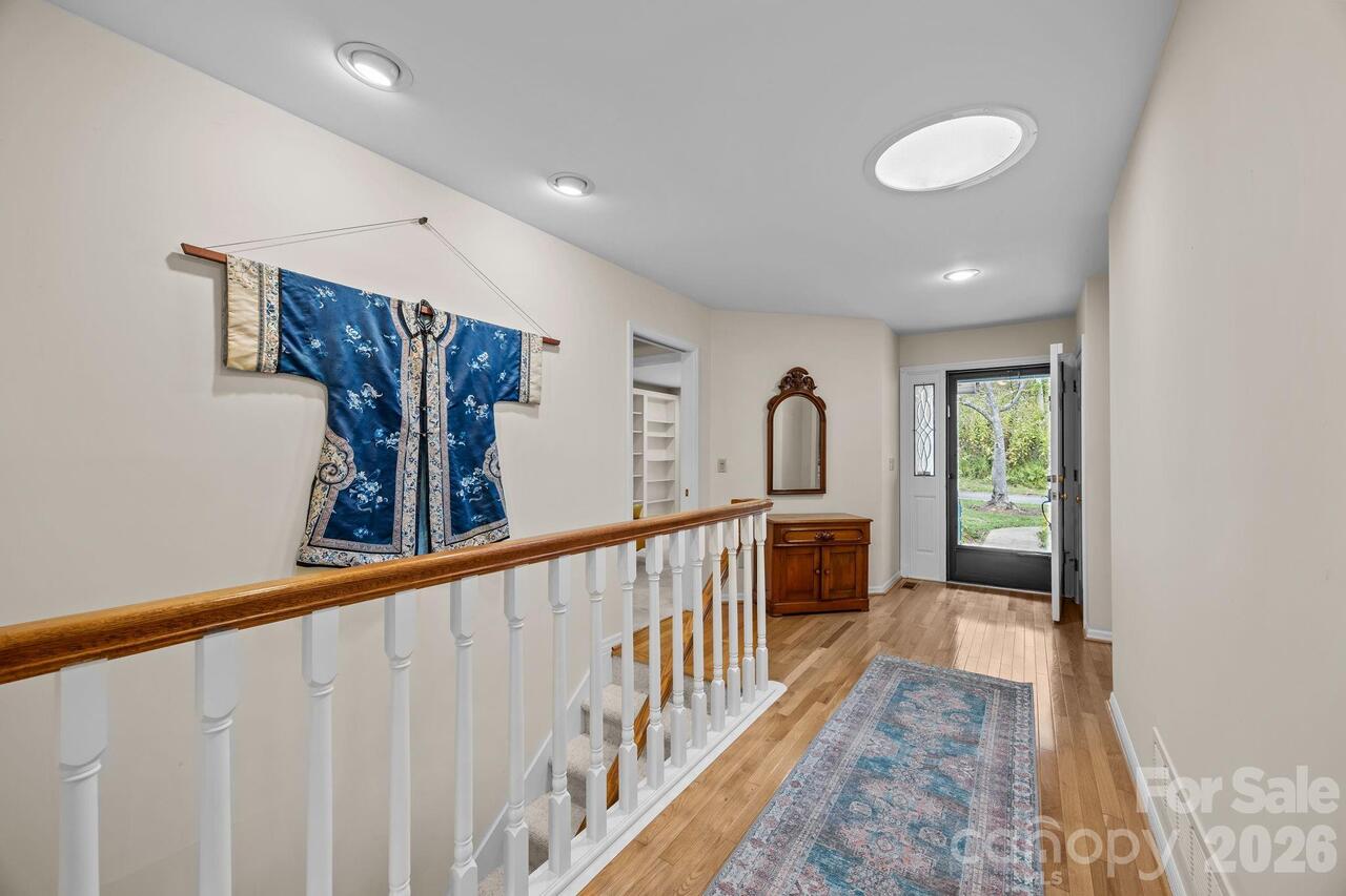 Listing Photo 7