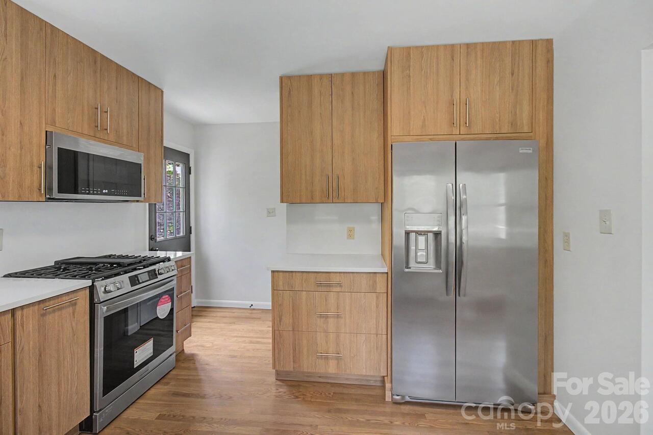 Listing Photo 18