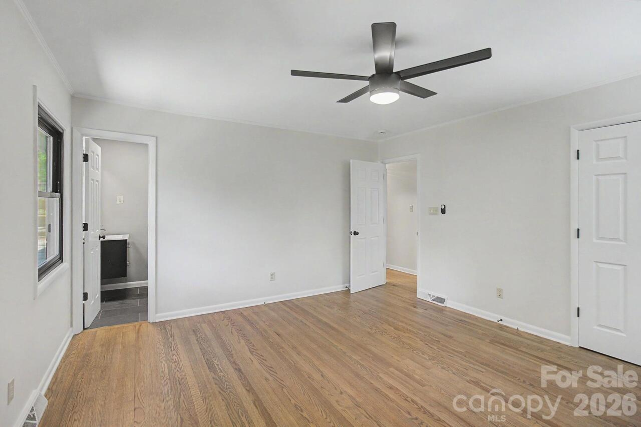 Listing Photo 23