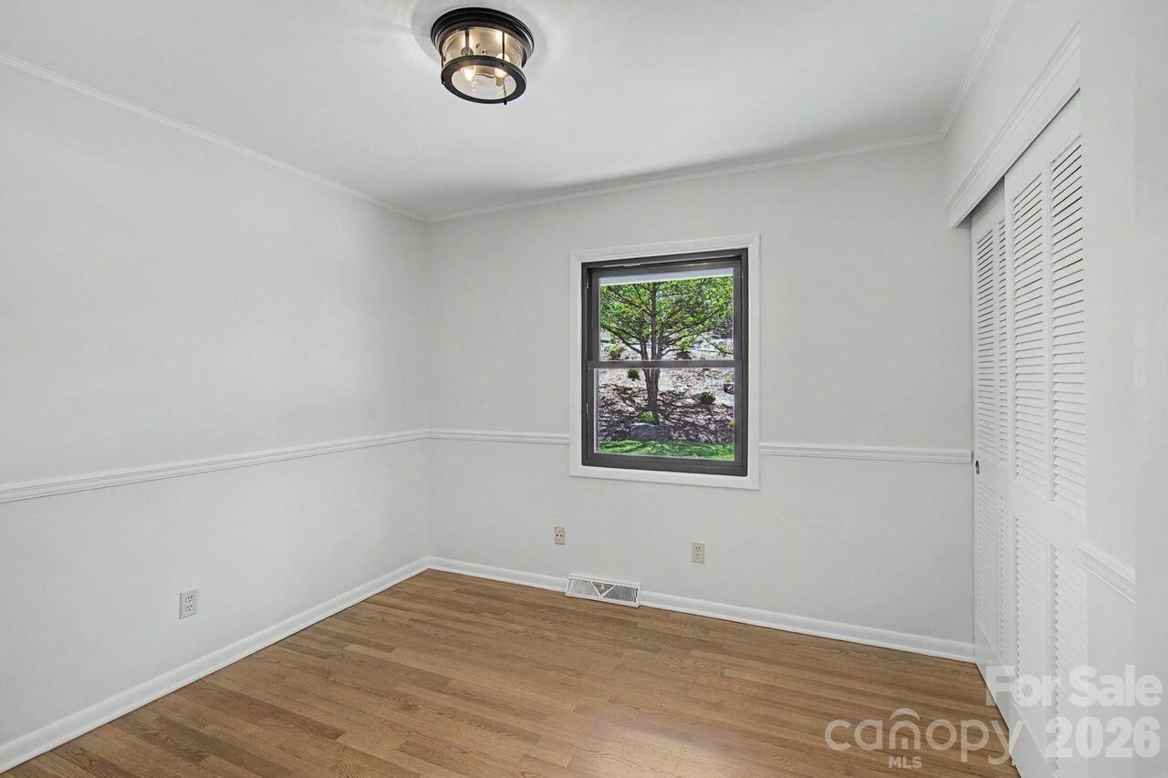 Listing Photo 29