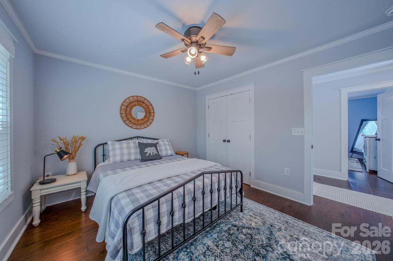 Listing Photo 21