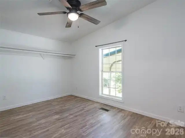 Listing Photo 20