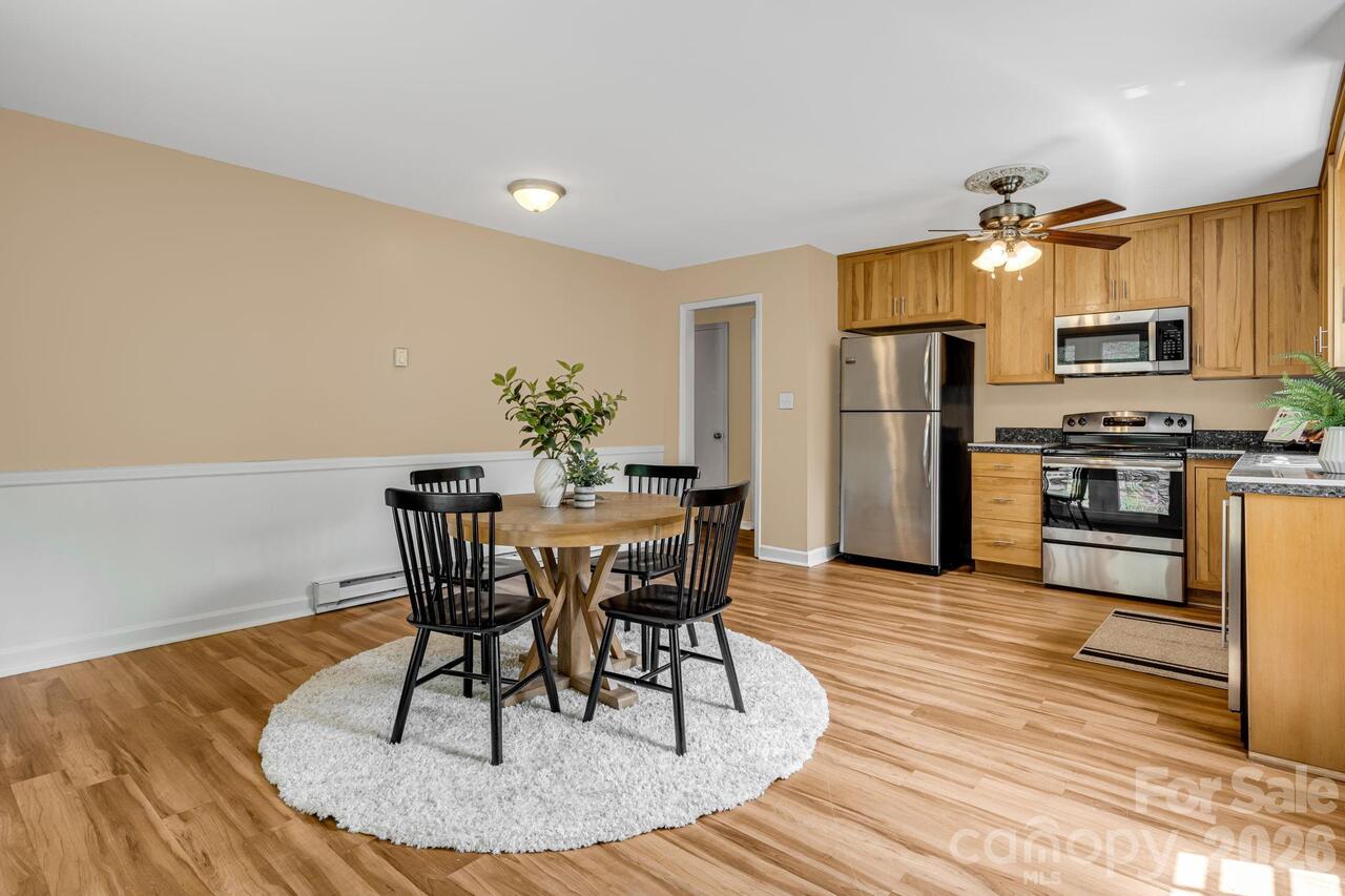 Listing Photo 10