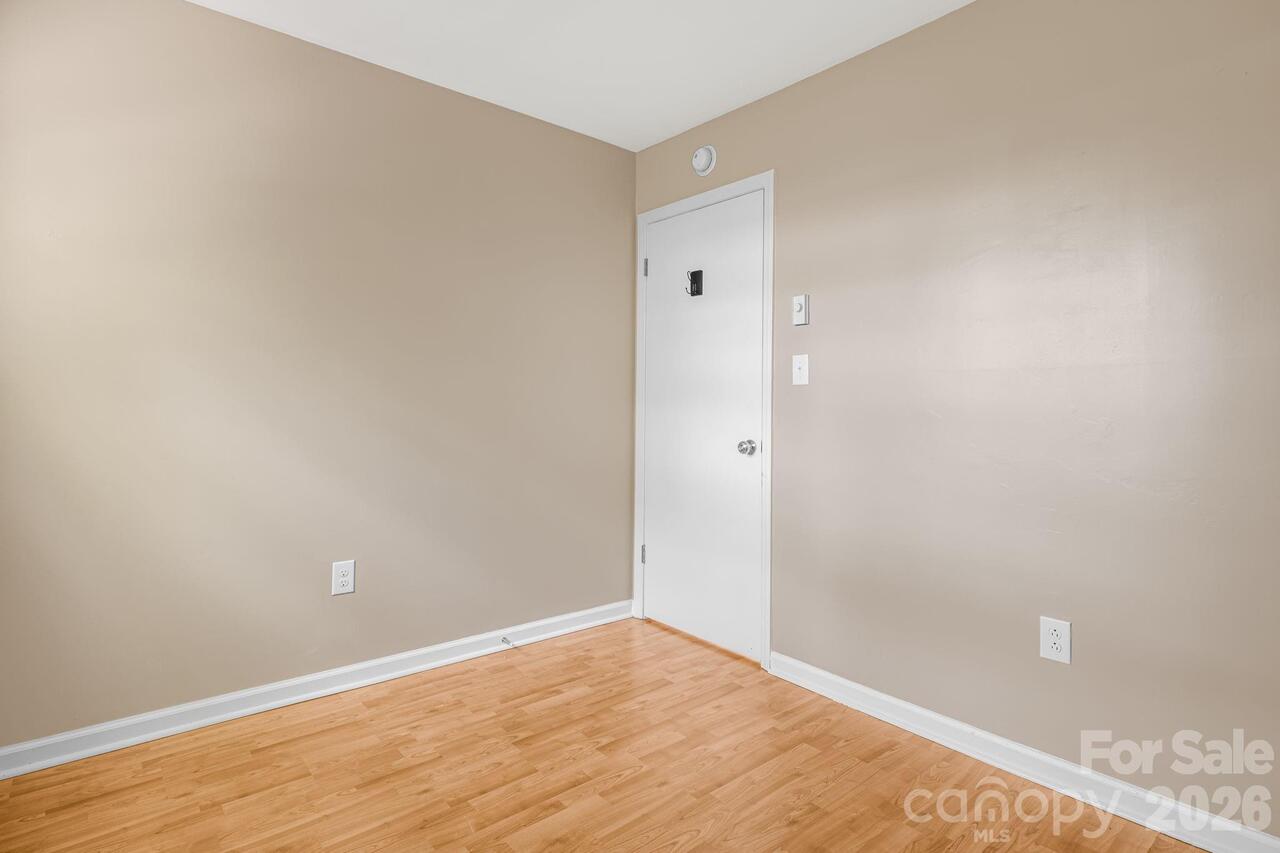 Listing Photo 20