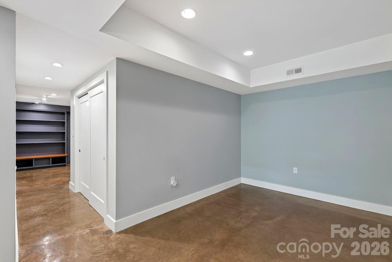 Listing Photo 44