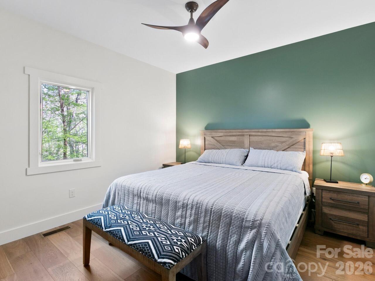 Listing Photo 14
