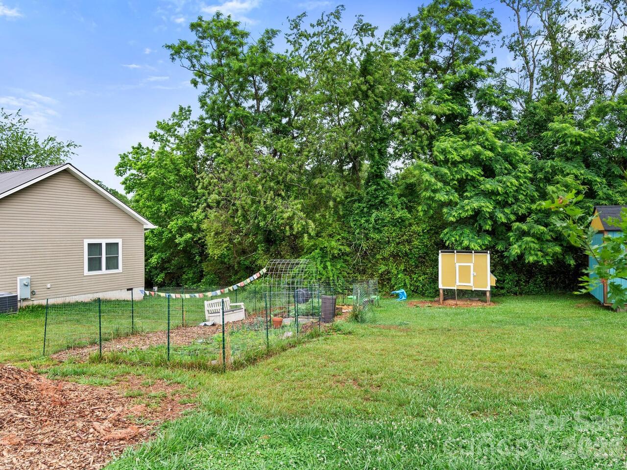 Listing Photo 15