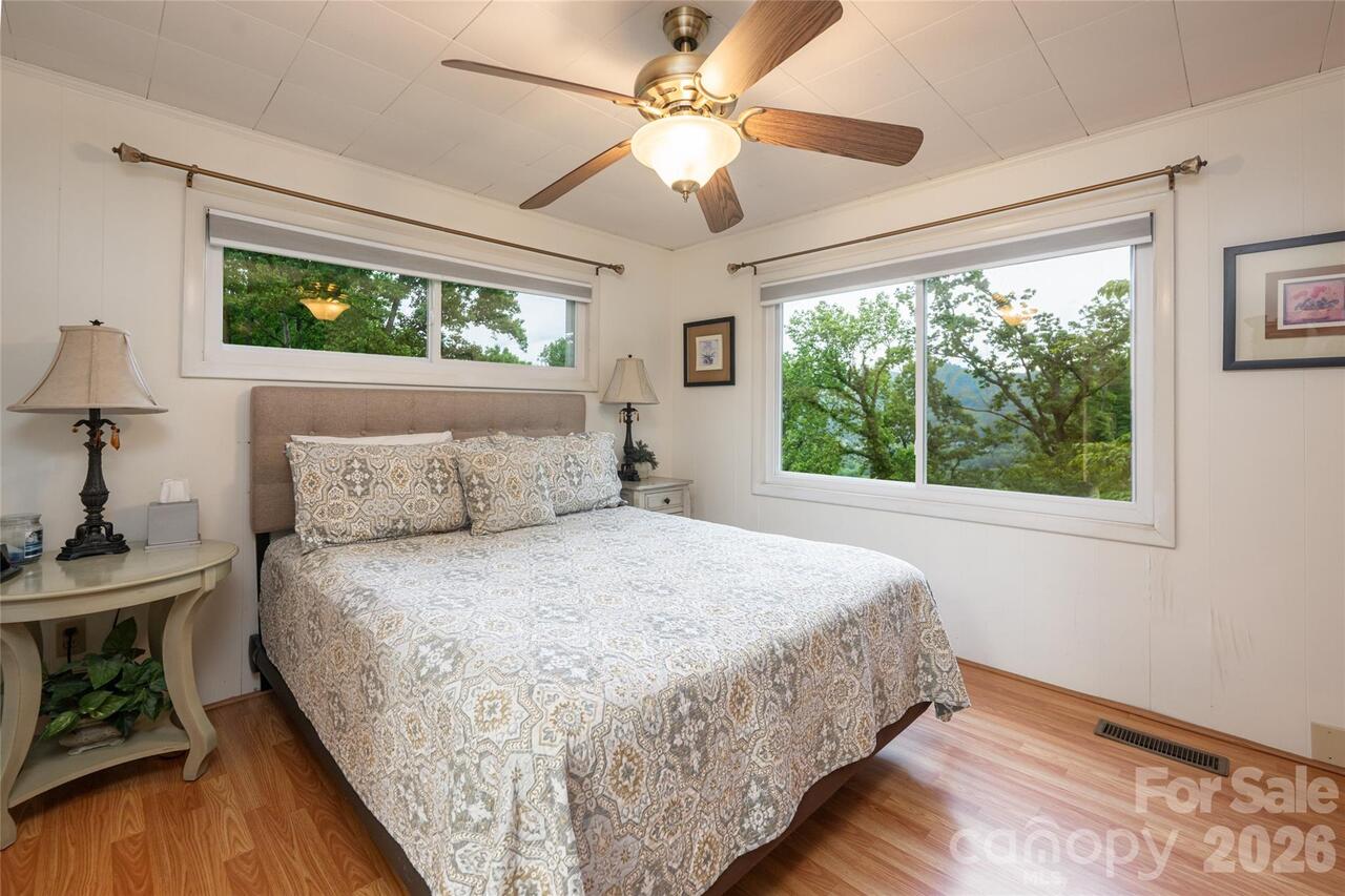 Listing Photo 23