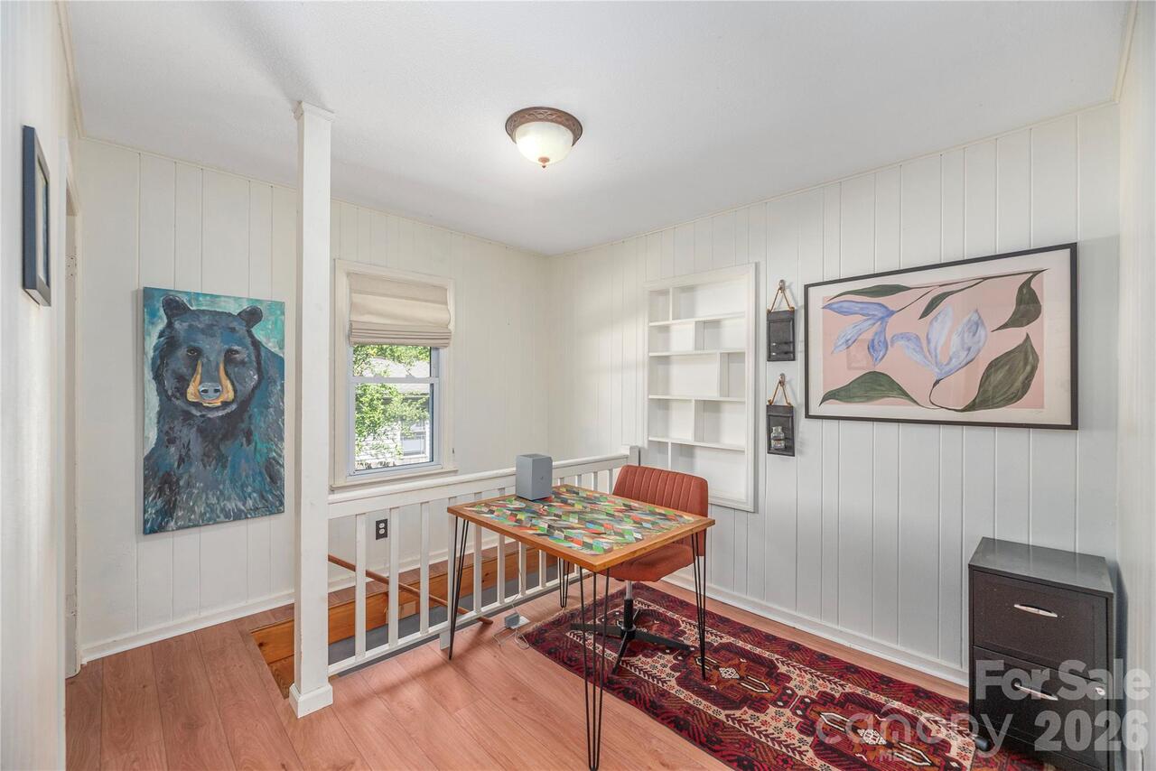 Listing Photo 11
