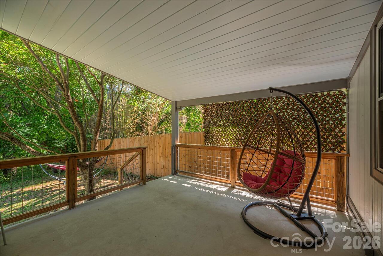 Listing Photo 17