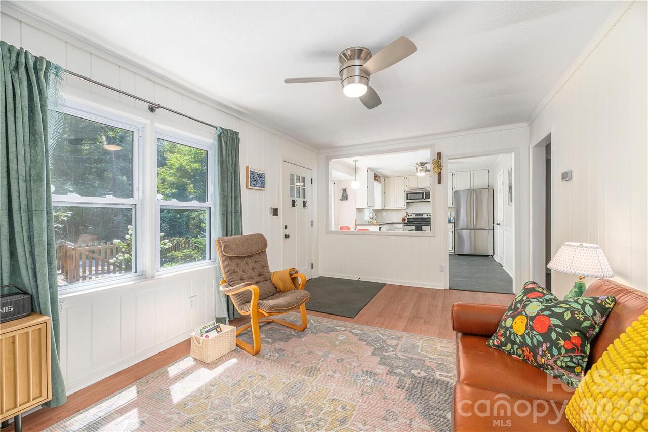 Listing Photo 6