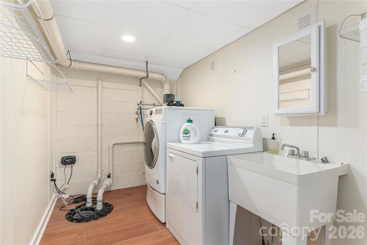 Listing Photo 16