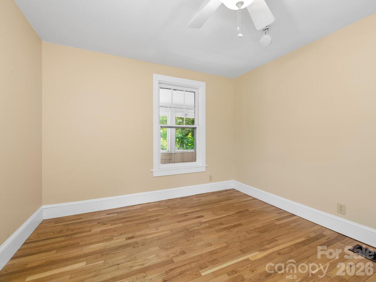 Listing Photo 24