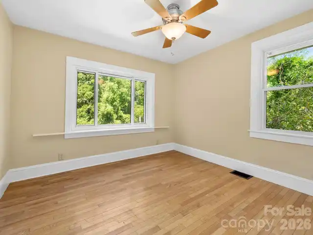 Listing Photo 19