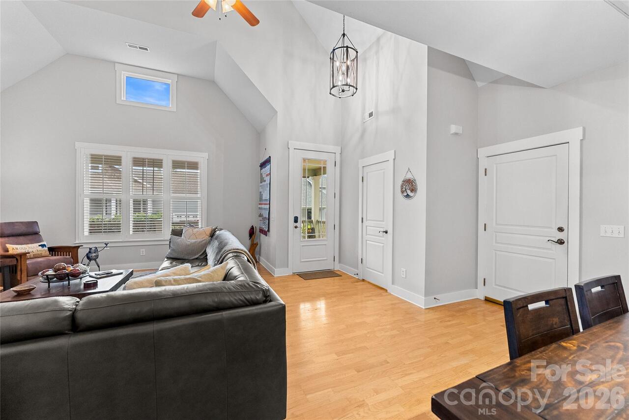Listing Photo 13