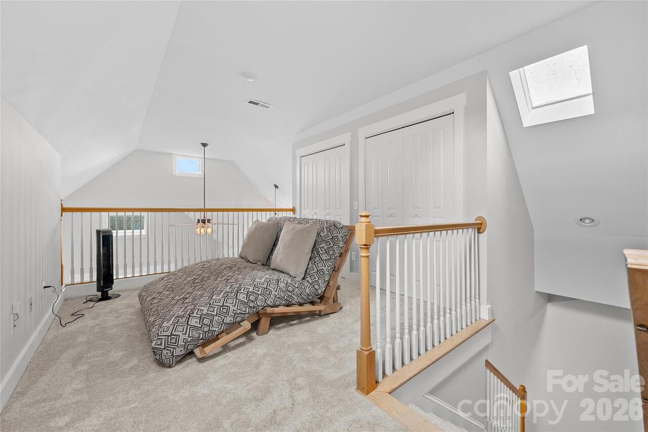 Listing Photo 25