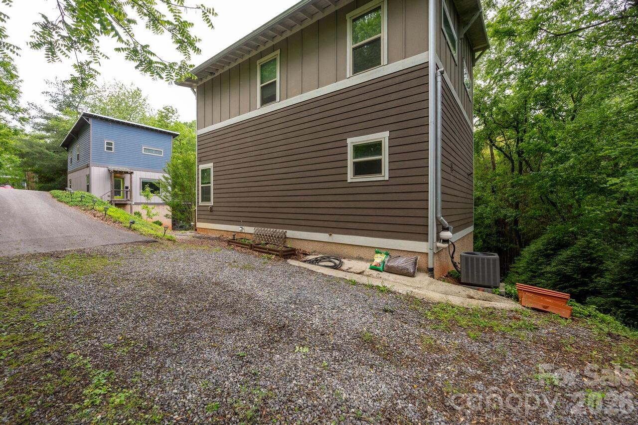 Listing Photo 27