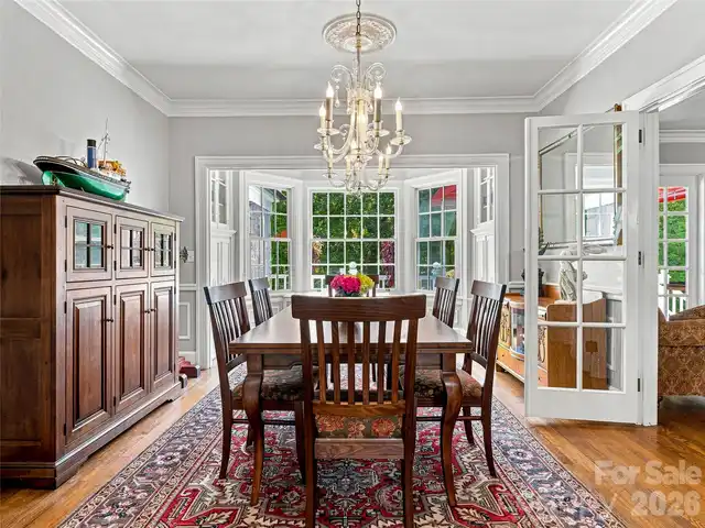 Listing Photo 11