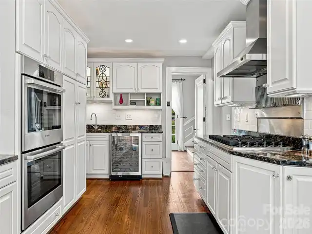 Listing Photo 15