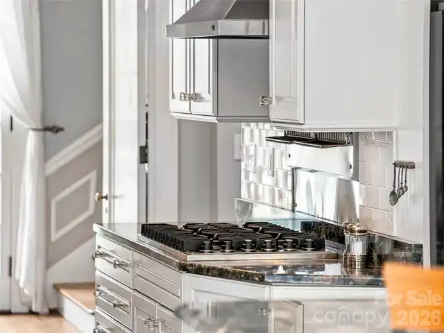 Listing Photo 16