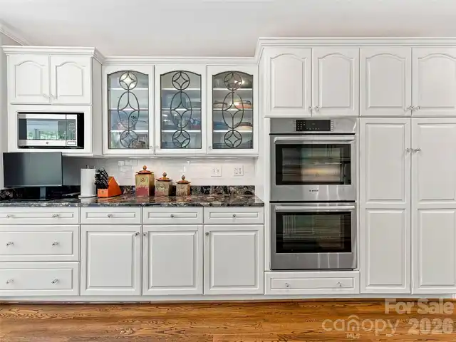 Listing Photo 18