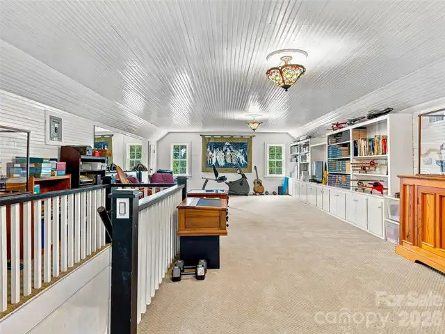 Listing Photo 29