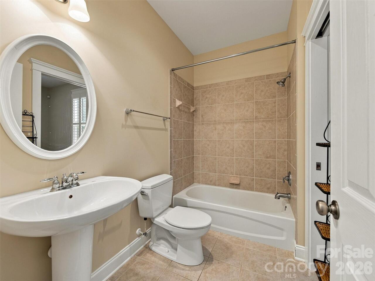 Listing Photo 14