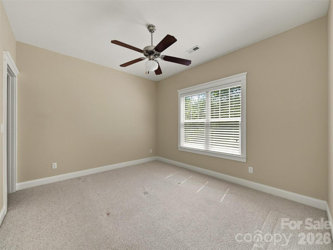 Listing Photo 24