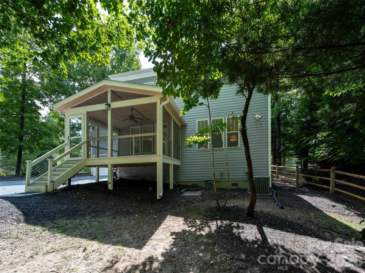 Listing Photo 32
