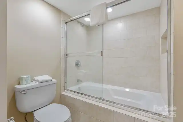 Listing Photo 33