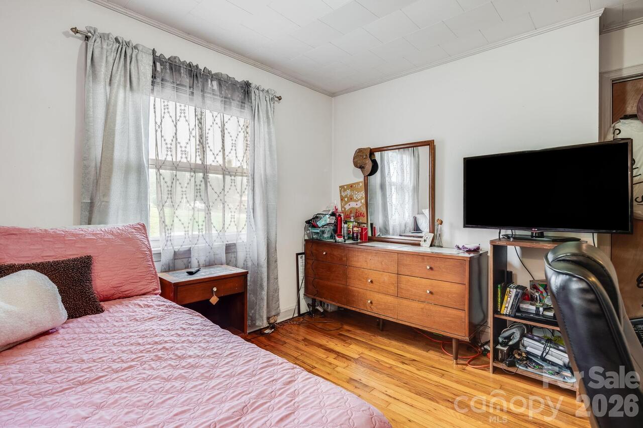 Listing Photo 13