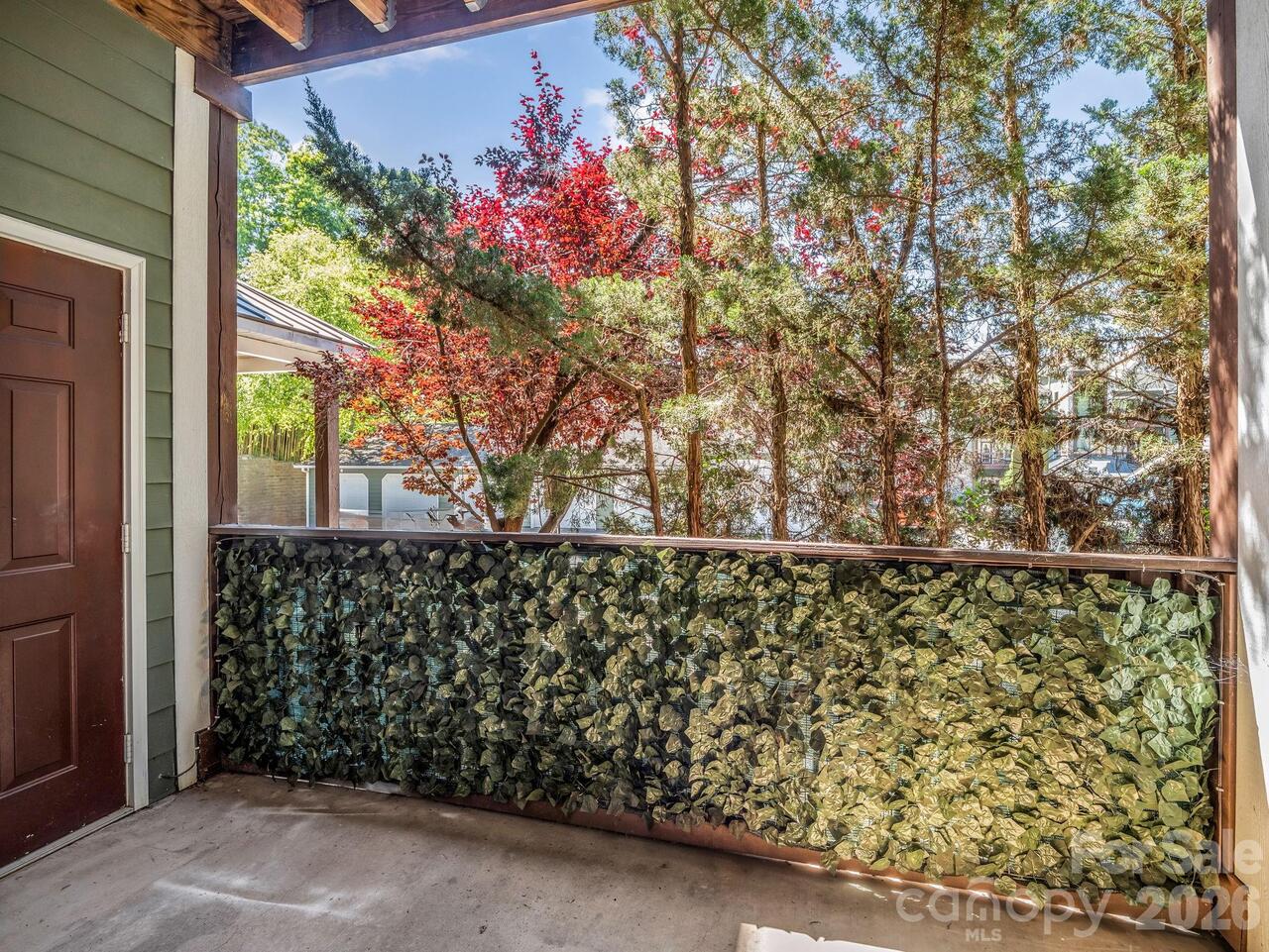 Listing Photo 10