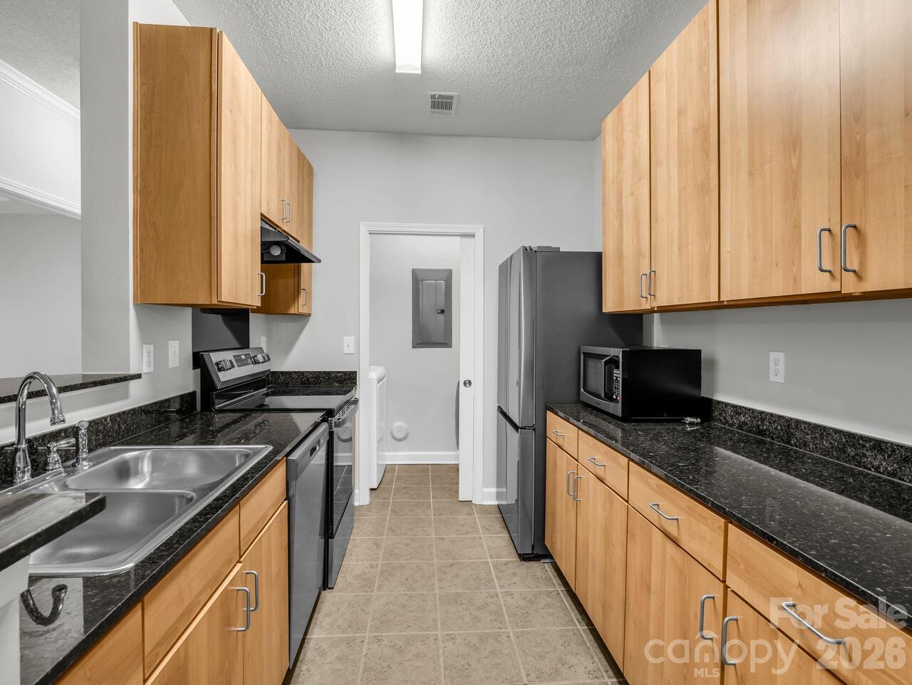 Listing Photo 14