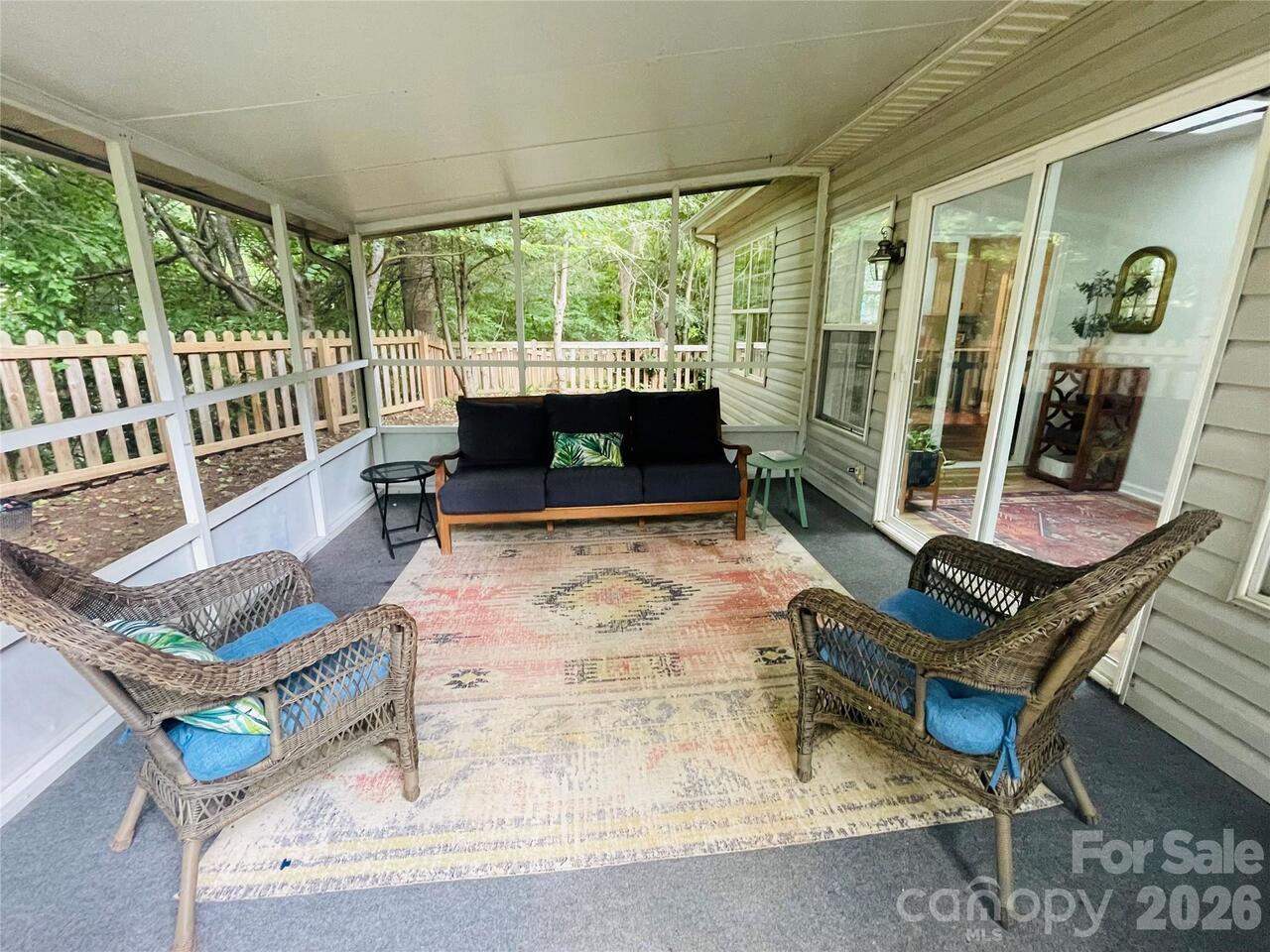 Listing Photo 15