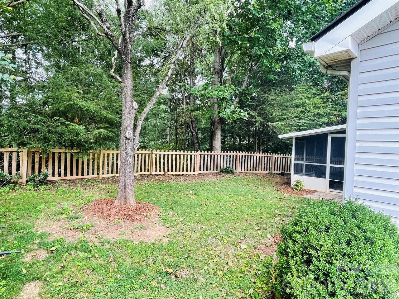 Listing Photo 16
