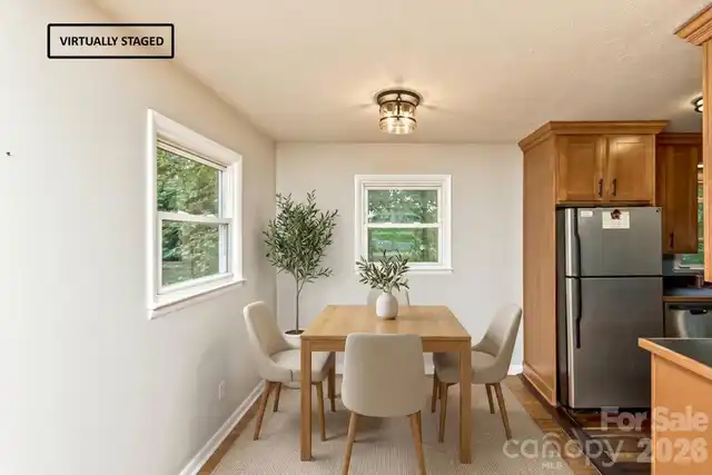Listing Photo 11