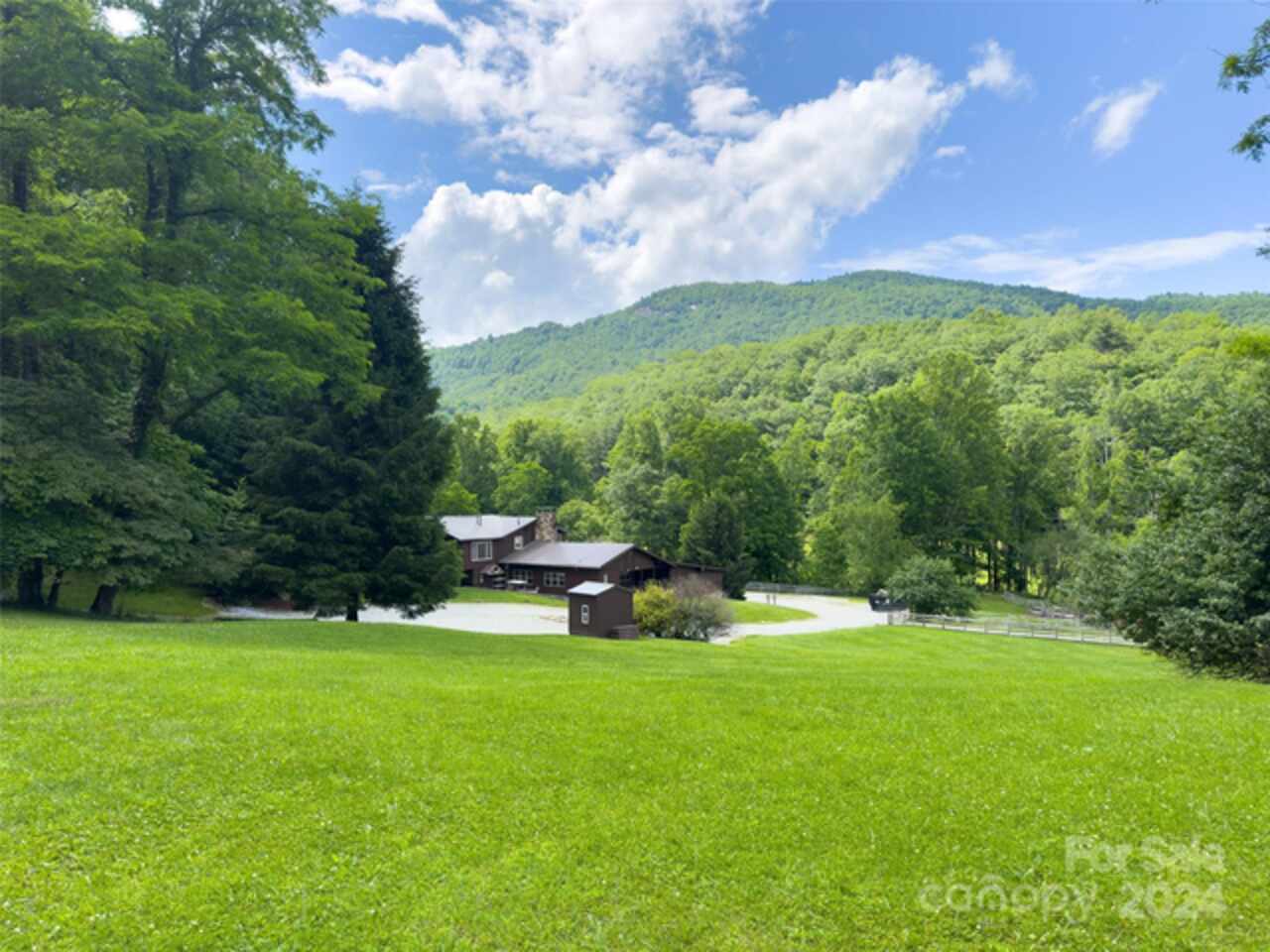 Listing Photo 11
