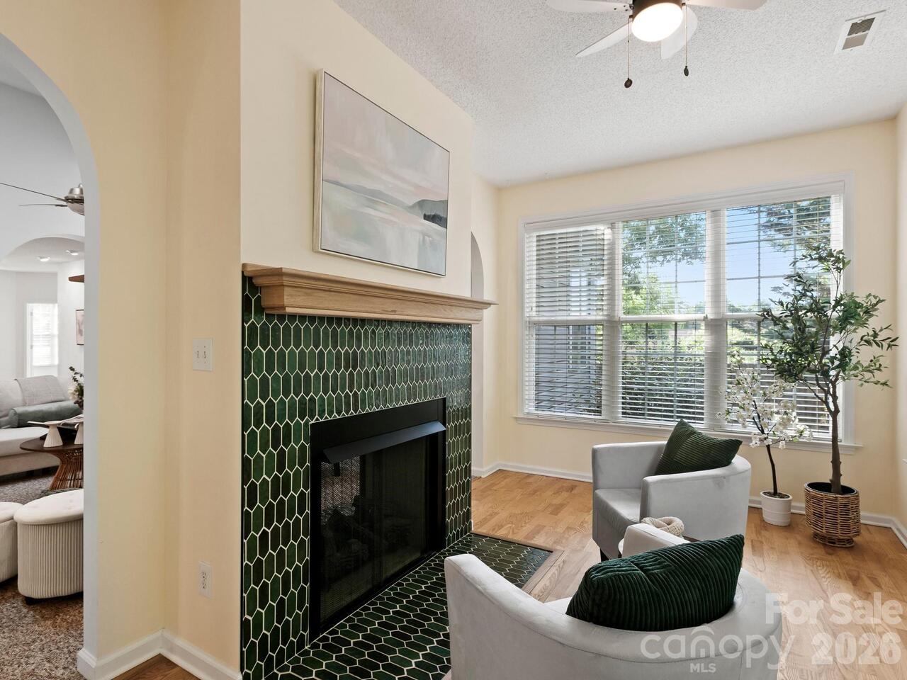 Listing Photo 10